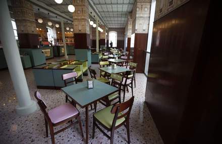 Wes Anderson Vintage Bar in Milano