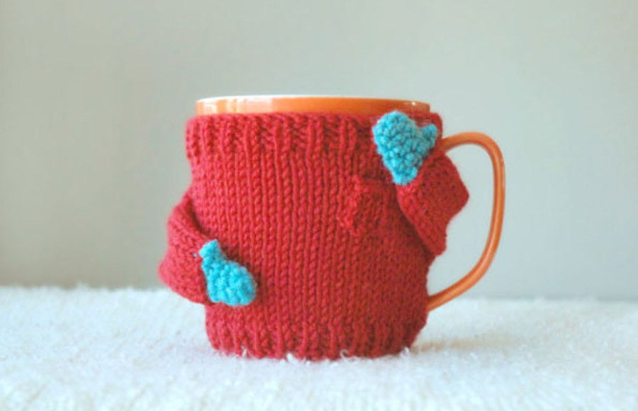 Adorable Knits Sweaters for Your Coffee Mugs