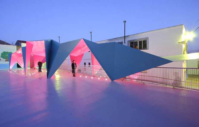 Folded-Steel Shelter for School Playground