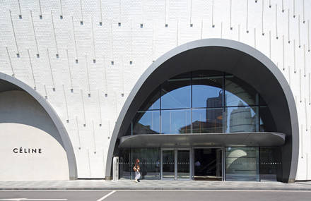 Shanghai Cascading Waterfall Luxury Retail Shop