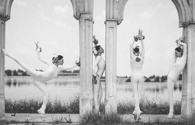 Stunning Pictures of a Ballerina in the Streets of Romania