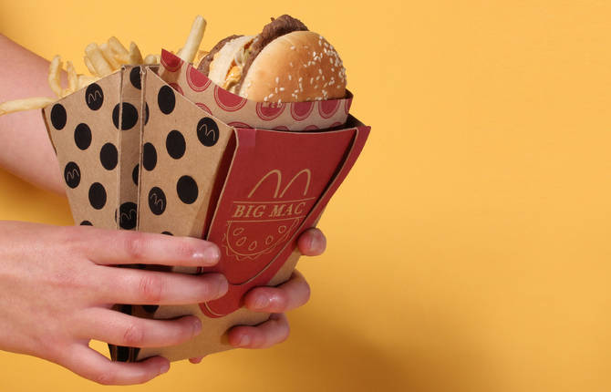 Redesign McDonald Takeaway Bag for Big Mac