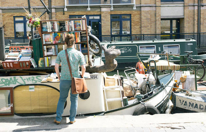 Floating Bookstore in London