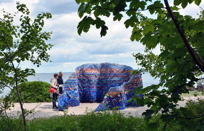The Bottle Cap Pavilion with 70000 Plastic Pieces