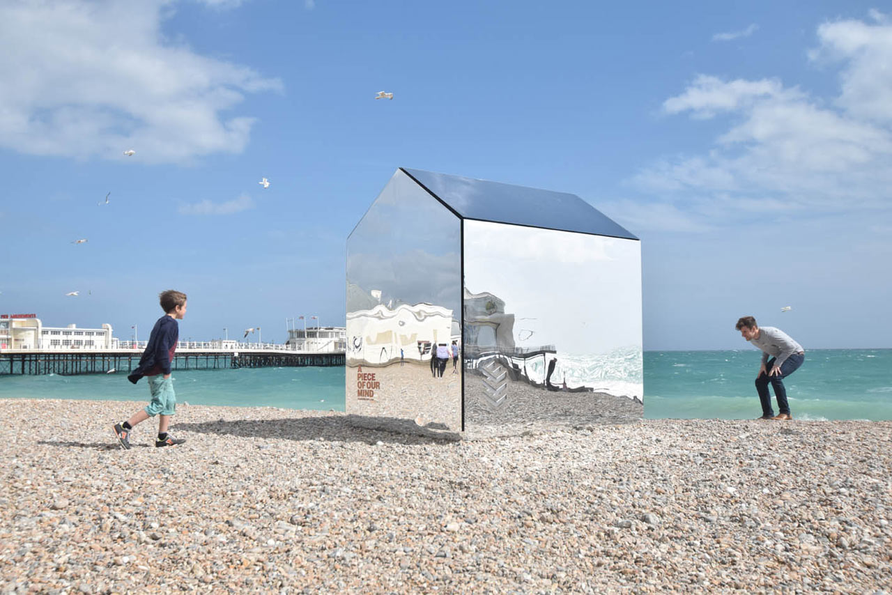 mirrorhutbeach4