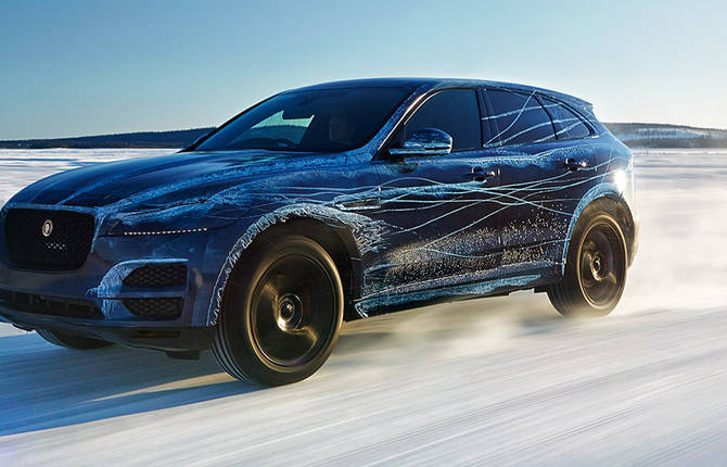 Jaguar F-Pace Camouflage