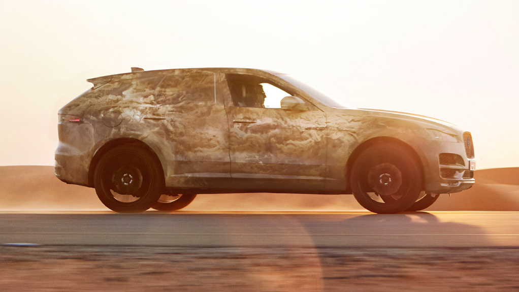 Jaguar F-Pace Camouflage5