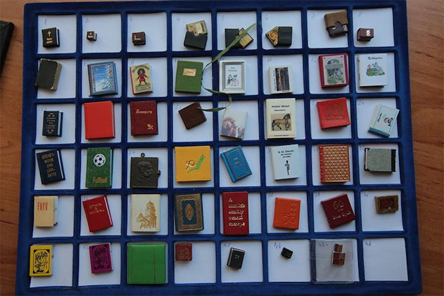 MiniatureBooksCollection1