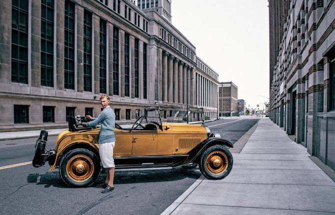 Historical Portraits of Detroit Combined with Today’s Pictures