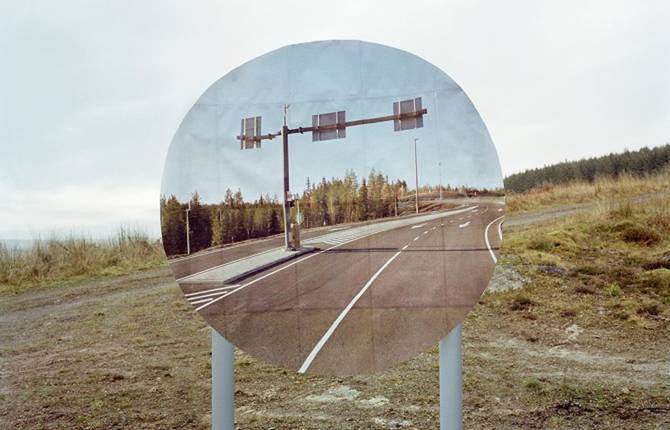 Road Signs Filled by Google Street View Images