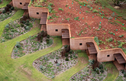 Sandy Clay and Gravel Residences in Australia