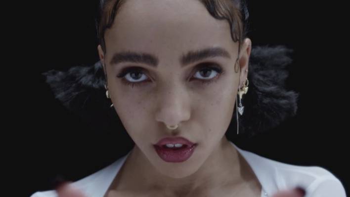 FKA Twigs Performing Sia’s Elastic Heart Song