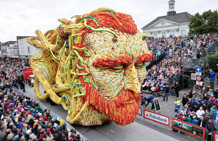 Amazing Flower Sculptures Parade