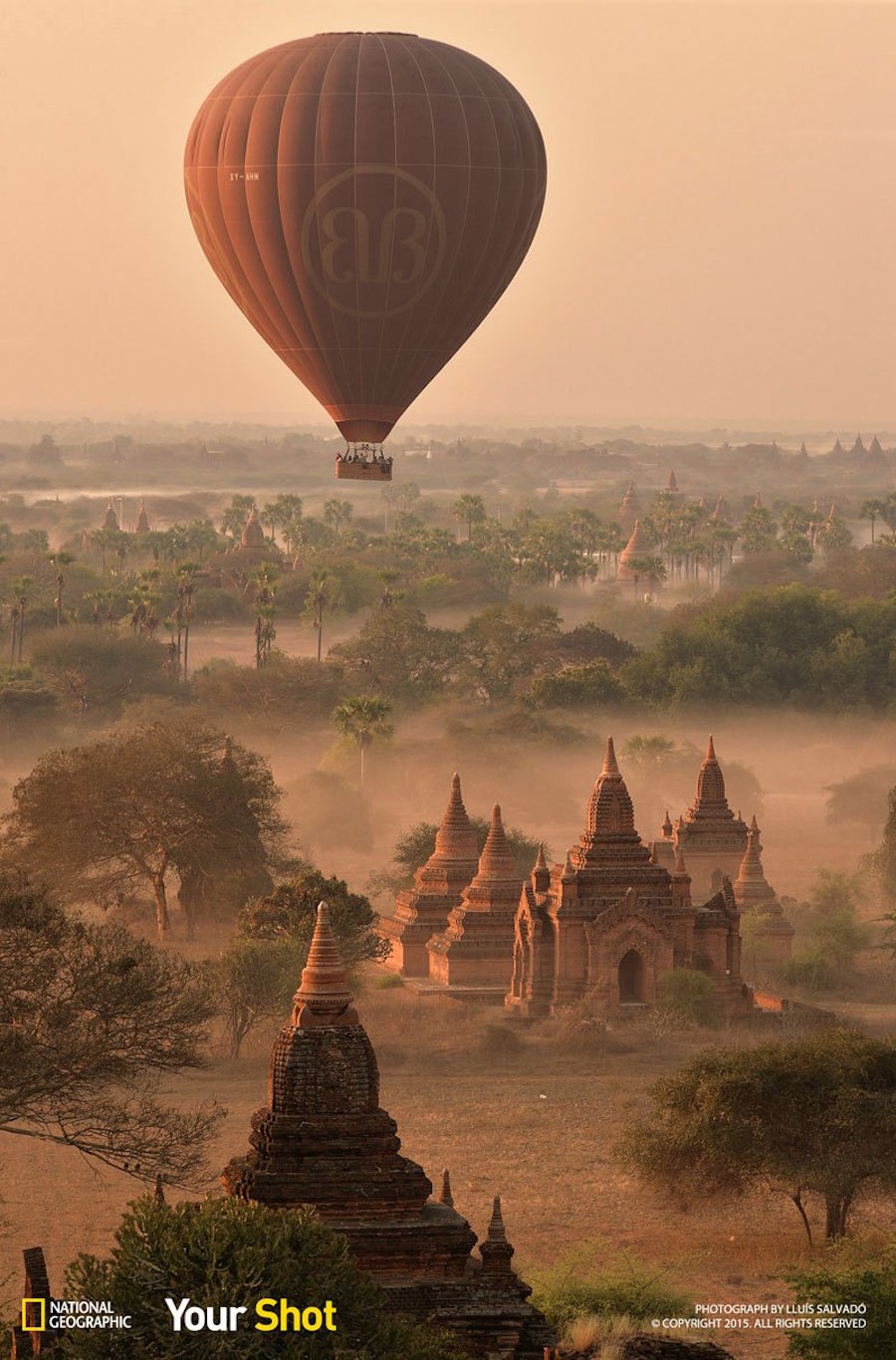 Hot air balloon over Bagan