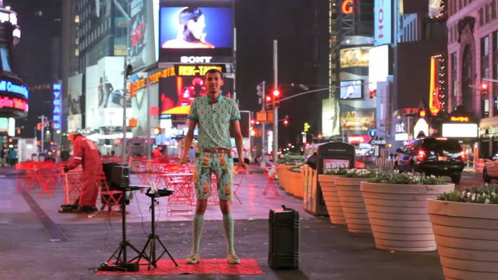 Stromae – Papaoutai in New York City