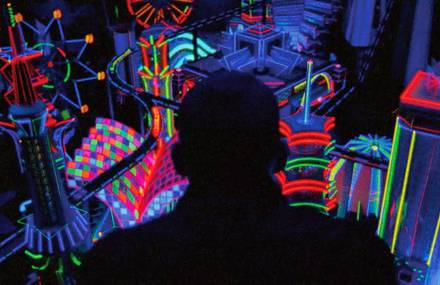 Enter The Void Movie In One Minute