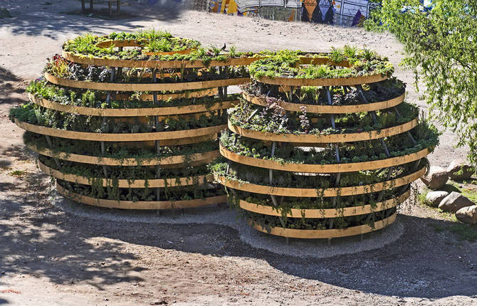 Infinite Green Sculpture