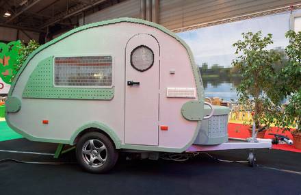 Caravan Built with LEGO Bricks