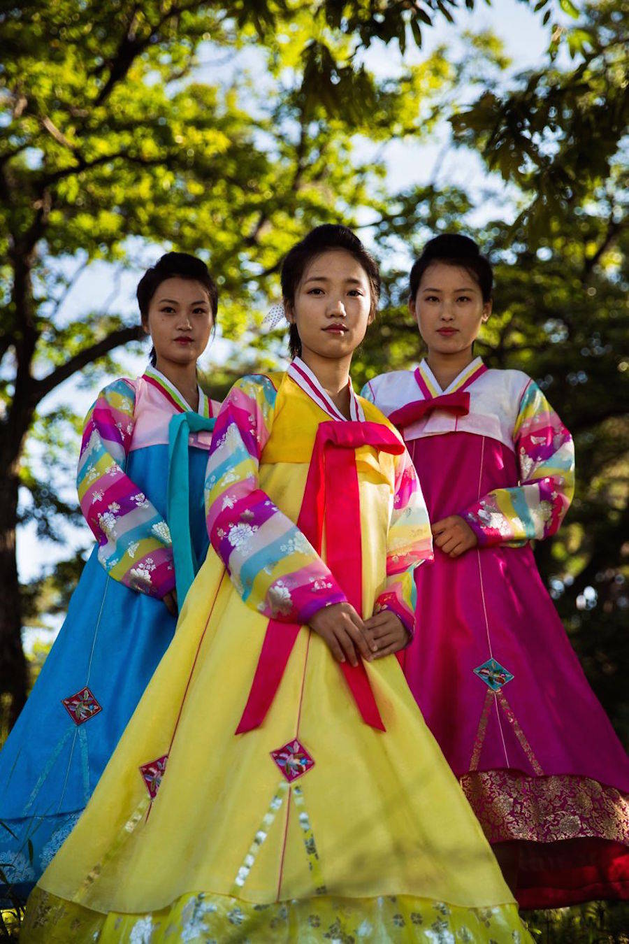North Korean Women Portraits – Fubiz Media