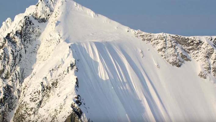 Skier Survives 1600 foot Fall