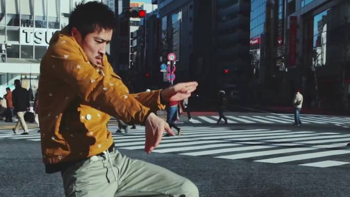Contemporary Dancers in Shibuya