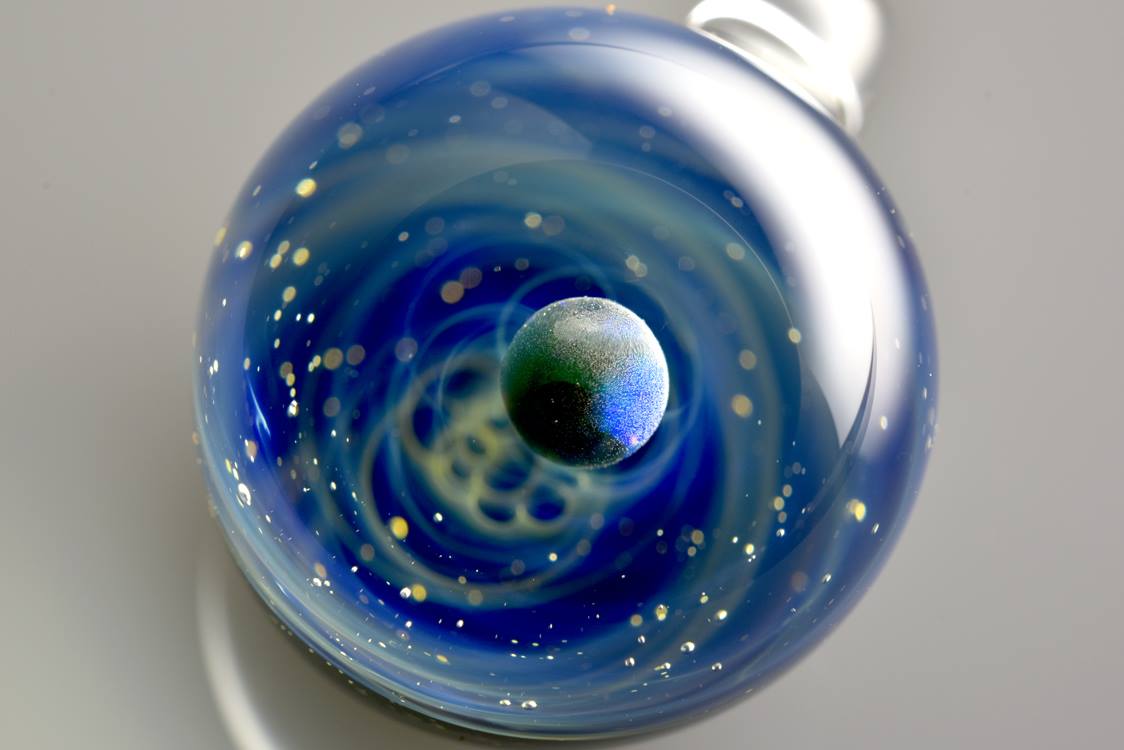 galaxiesglassspheres4