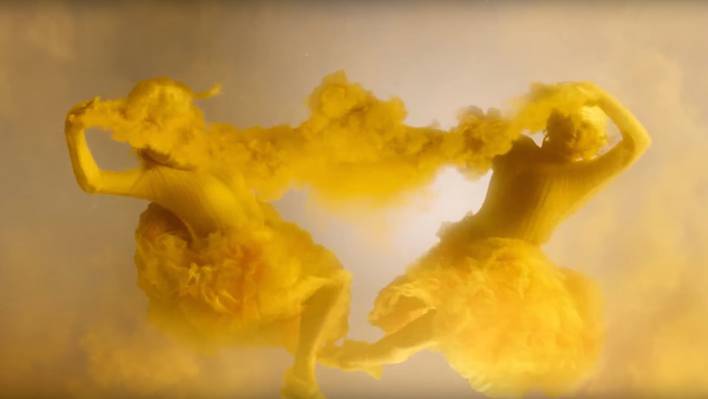 Underwater Choreography in the New Lipton Ad