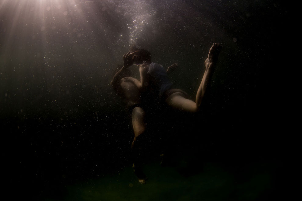 Ocean Lovers. Michaela Skovranova’s underwater dream series explores the state between dreams and reality. (Photo by Michaela Skovranova:Australian Life Prize 2015)