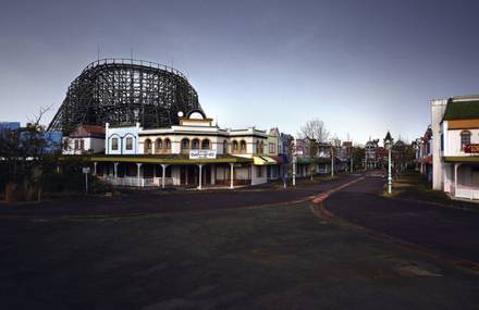 Fascinating Photographs of Japan Abandoned Amusement Parks