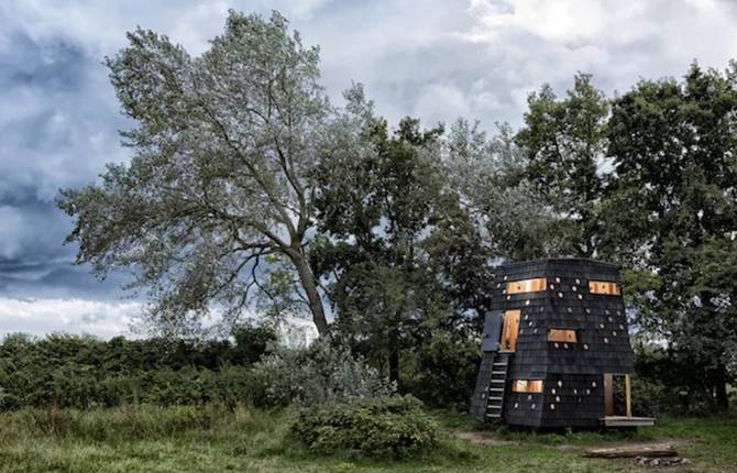 Asymmetric Shelters at The Danish Coast