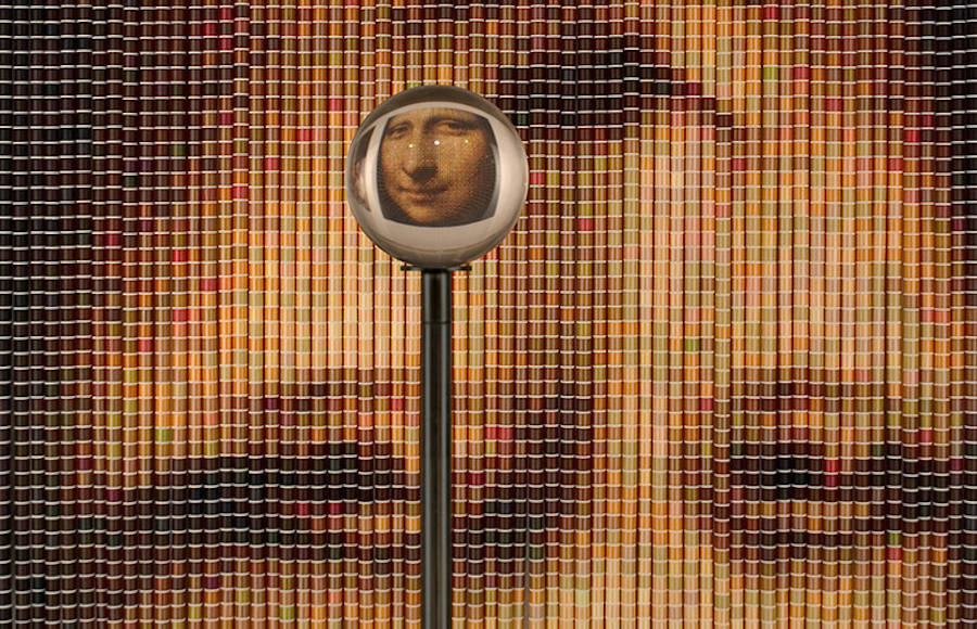 Pixelated Iconic Pictures With Thread Spools