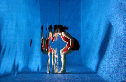 Underwater Mirrors Reflections