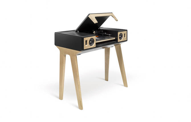 Clever Speaker for All Musical Mediums