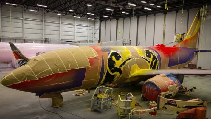 How an Airplane Gets Painted
