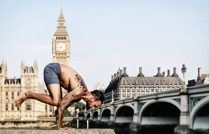 Beautiful Yoga Poses in Famous Cities