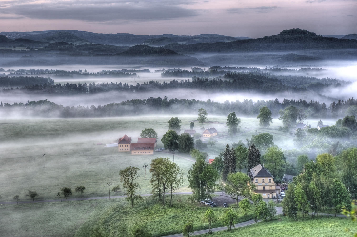 foggylandscapesswitzerland2