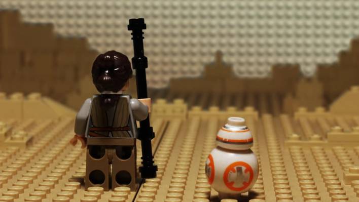 Lego Pays Tribute to the Biggest Films of 2015