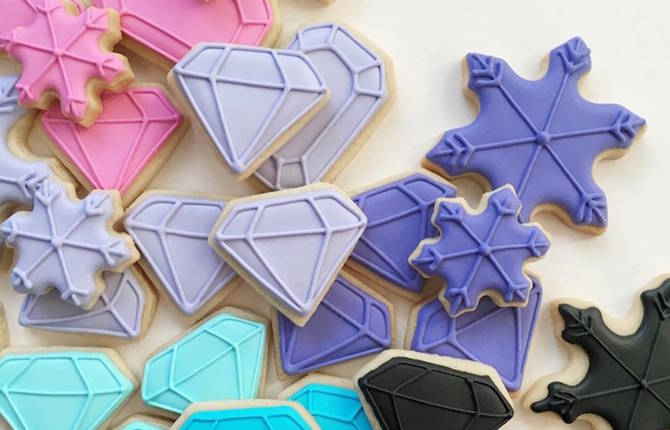 Rainbow-Colored Cookie Art