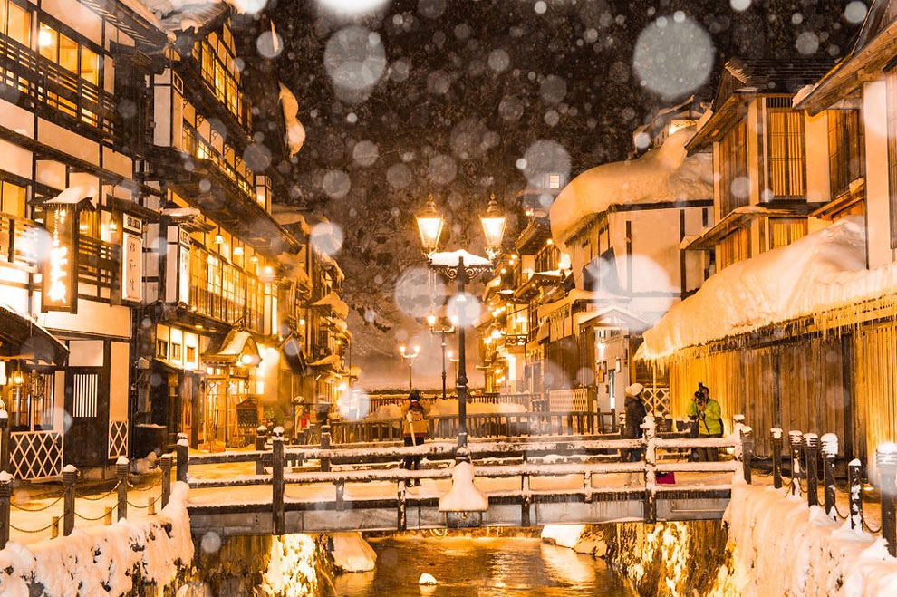 Magical Japanese Town Under the Snow 3