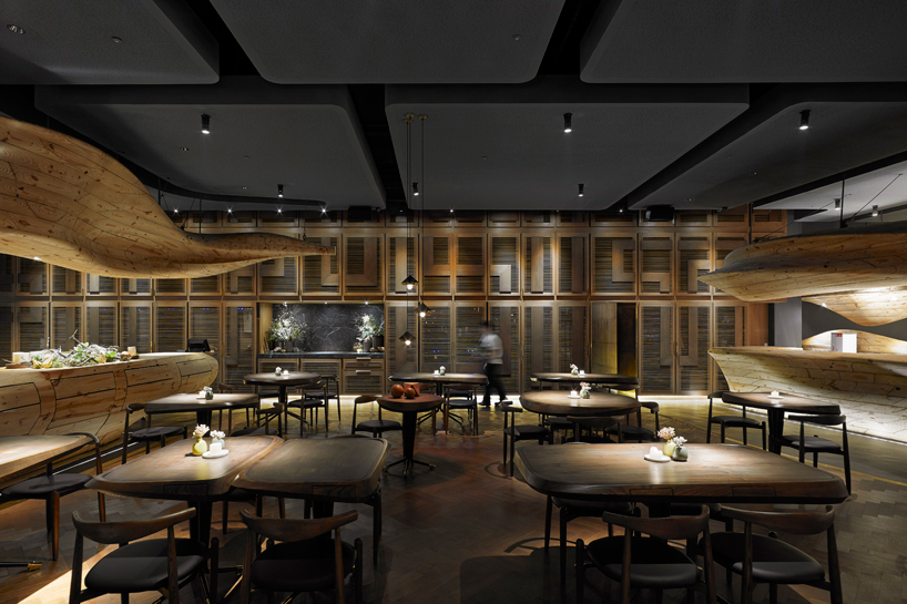 Stunning Conceptual Wooden Restaurant in Taiwan  1