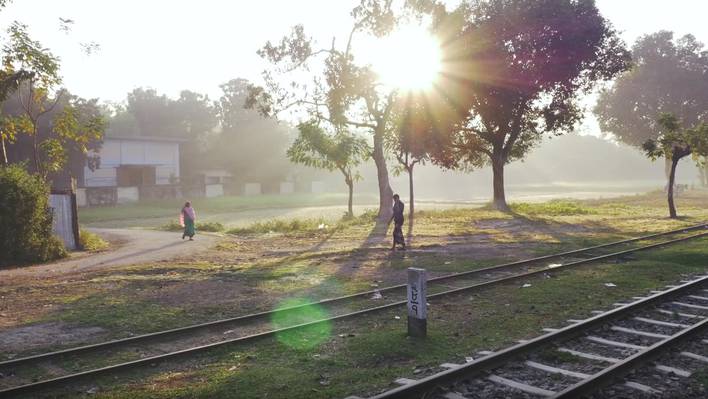 6 Hour Train Ride Across Bengladesh