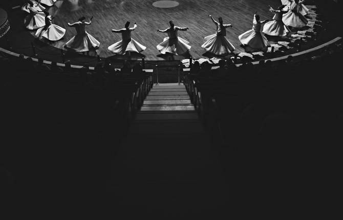 Splendid Black and White Photography by Walter Astrada