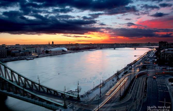 Stunning Photographs of Budapest Sunrises