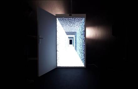 Doors between Reality and Virtuality