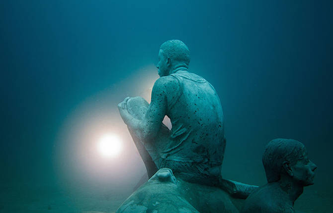 Underwater Museum Installation in Lanzarote Featuring Human Sculptures