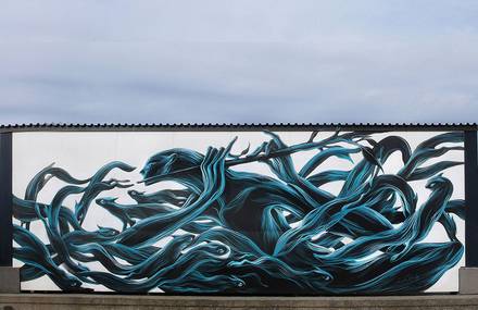 Stunning Dark-Inked Animals Murals by Pantonio