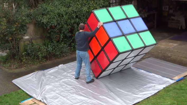 World’s Largest Rubiks Cube