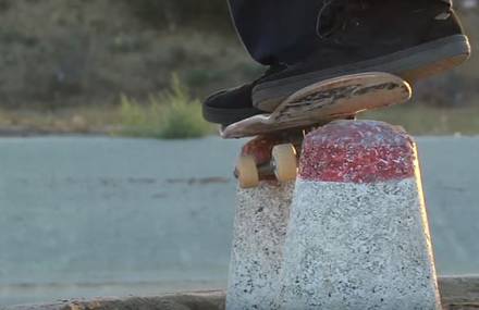 Impressive and Old School Skateboarding Tricks