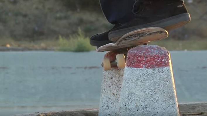 Impressive and Old School Skateboarding Tricks