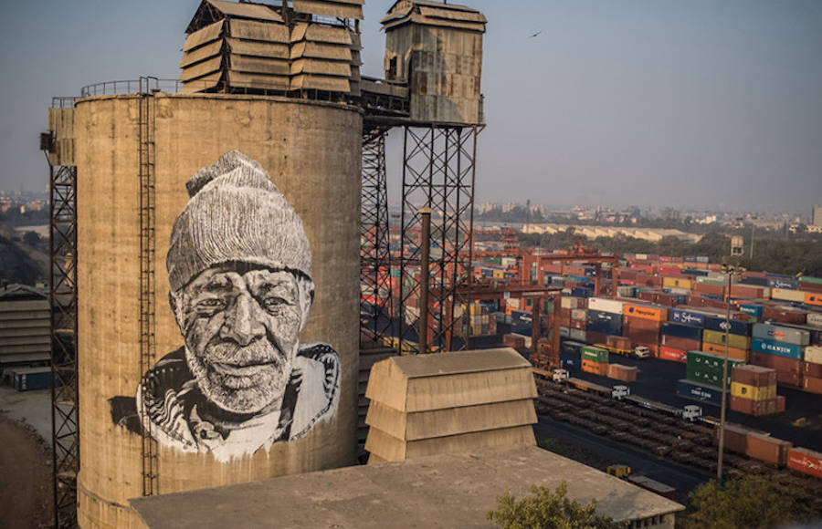 Realistic Giant Portraits on Murals by ECB